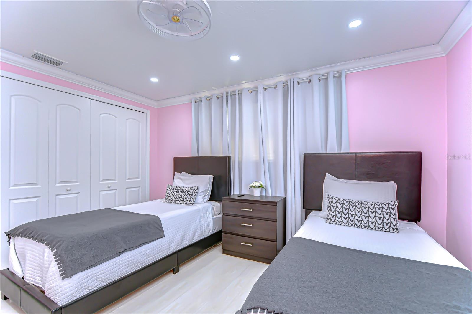 ROUTHS EGYPT LAKE HOMESITES - Residential