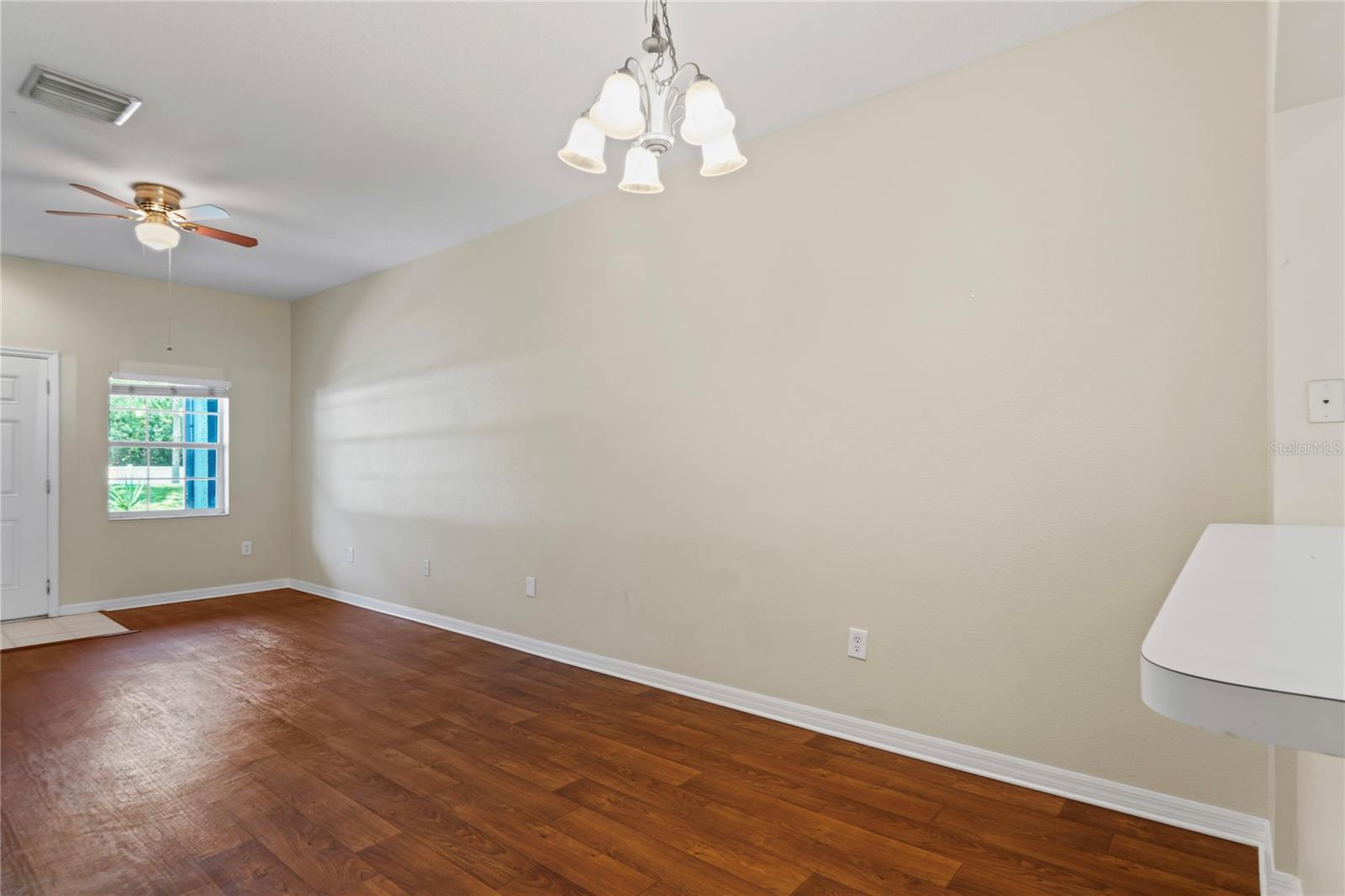 KINGS LAKE TWNHMS - Residential