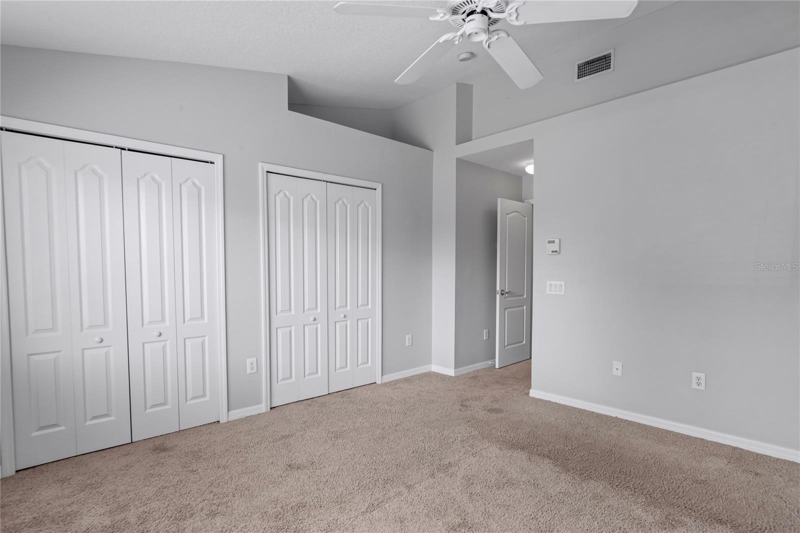 KINGS LAKE TWNHMS - Residential