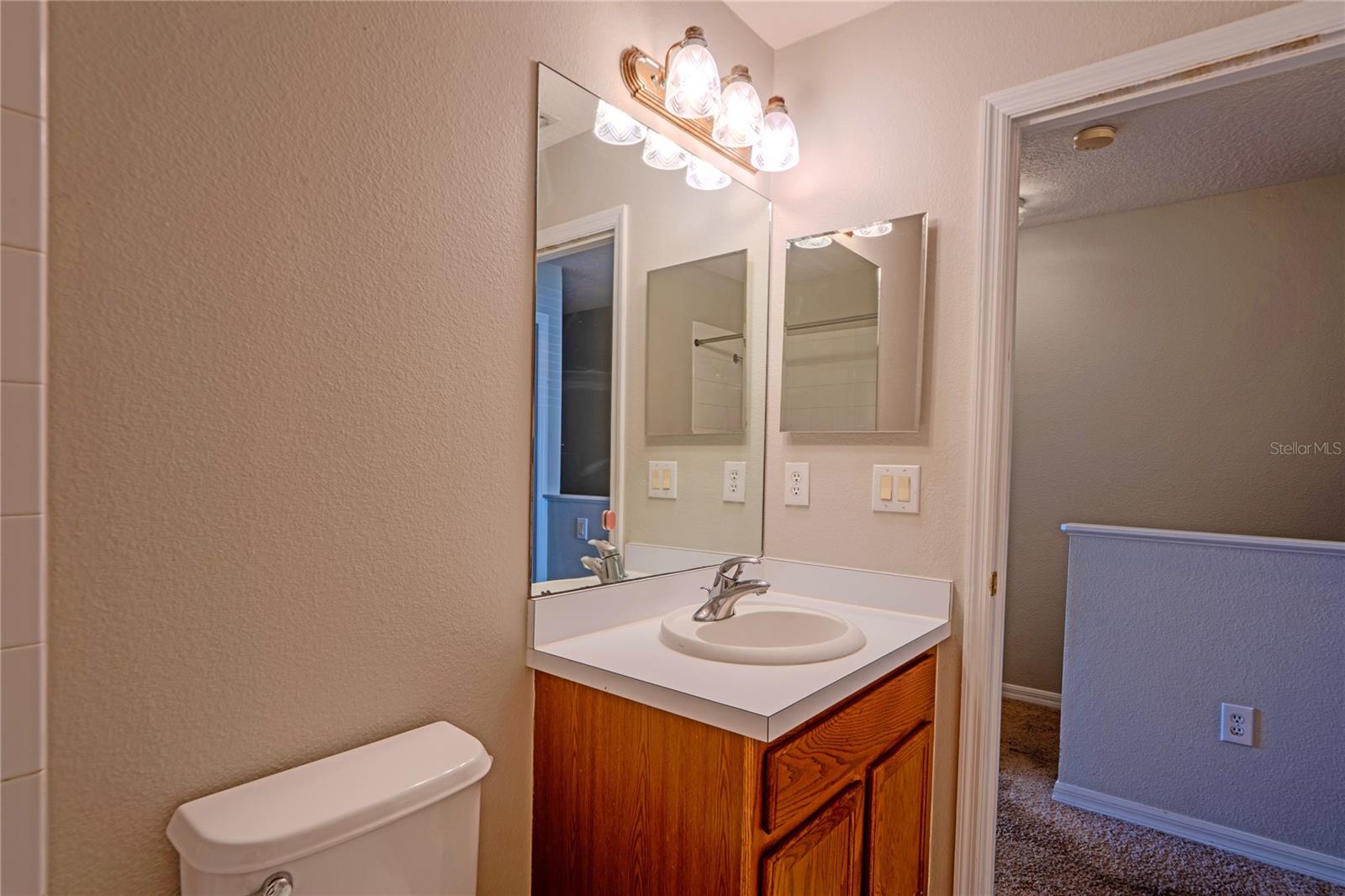 KINGS LAKE TWNHMS - Residential