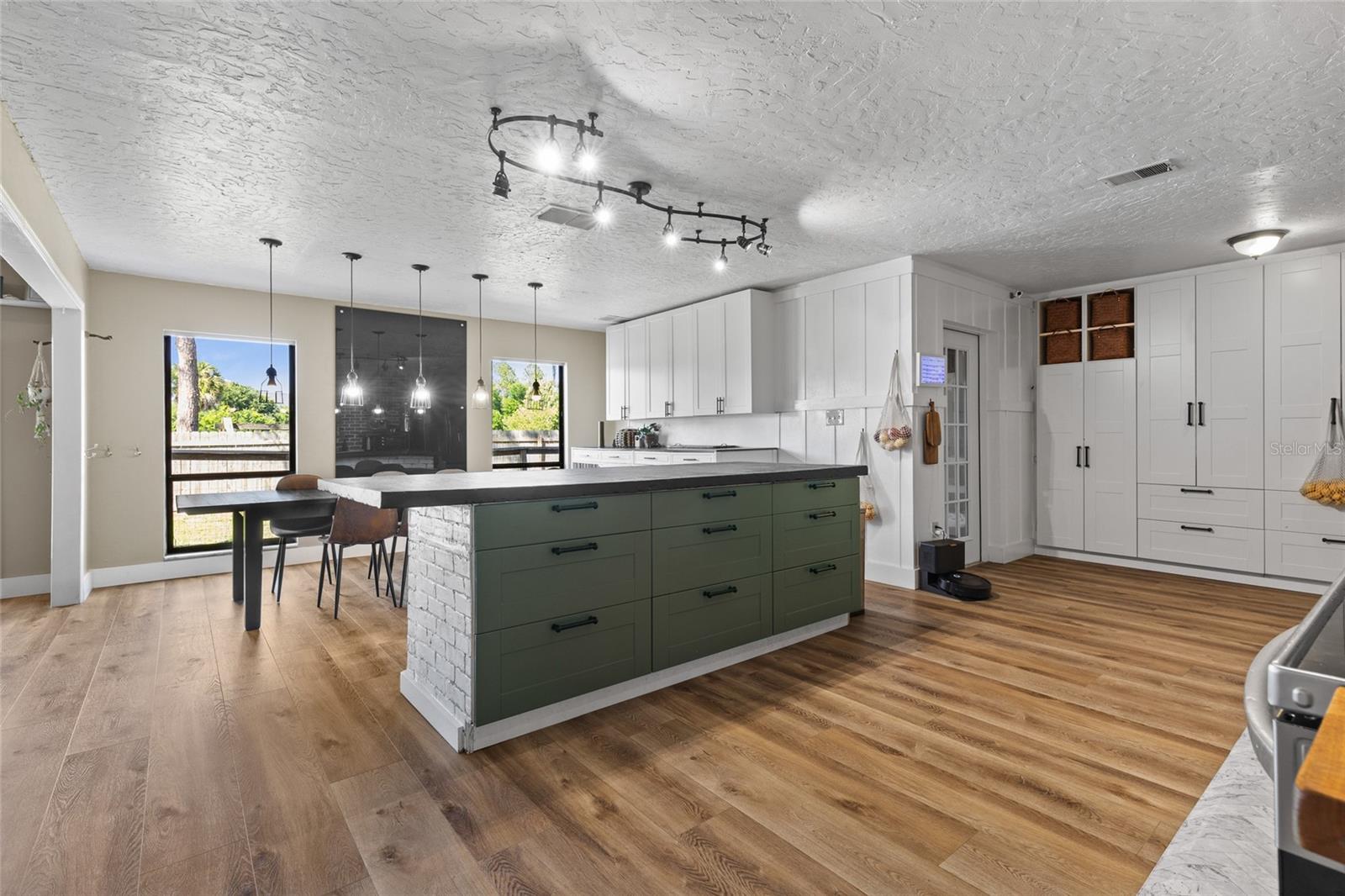 IRONWEDGE REP - Residential