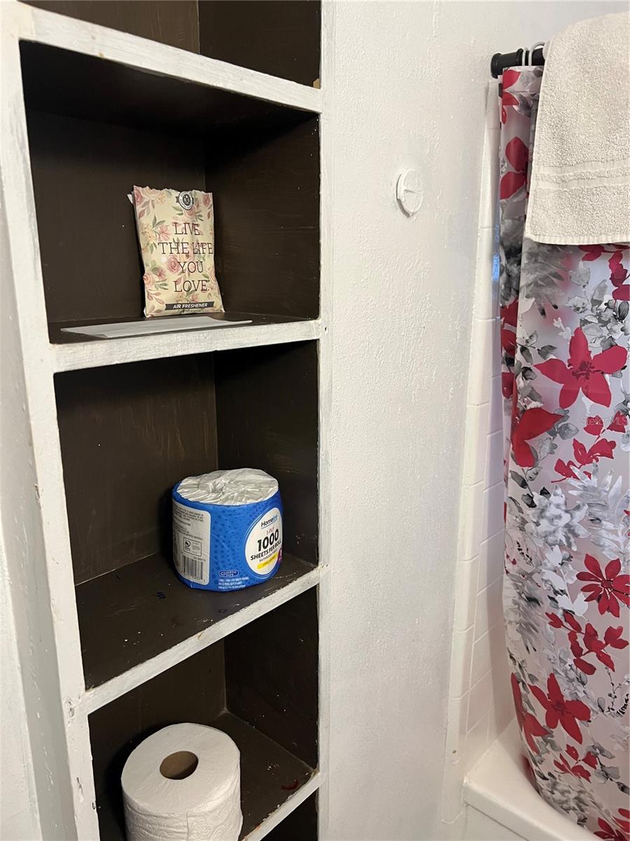 PINE CREST COURT - Residential Lease