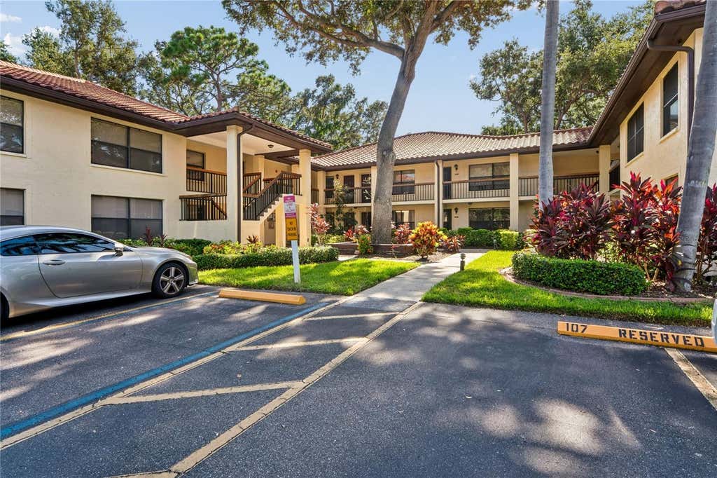 Photo of 110 Hammock Pine Boulevard, Clearwater, FL 33761 (MLS # TB8538037)