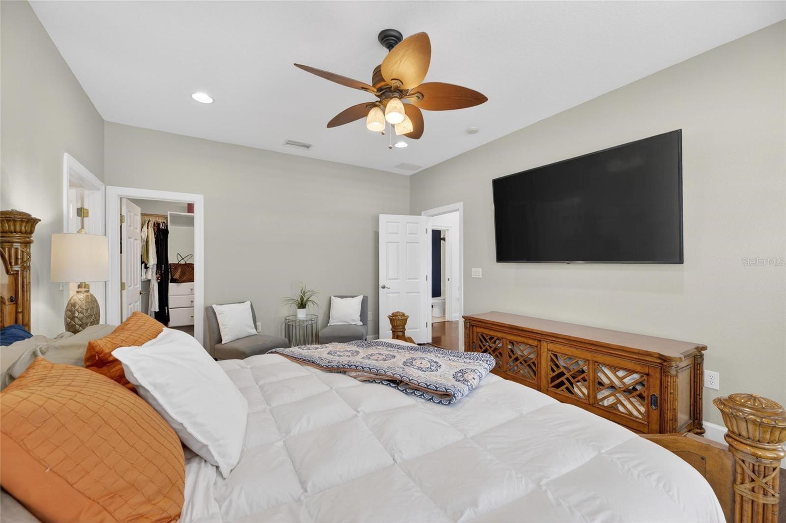 MIRABAY TOWNHOMES AT COMPASS POINTE - Residential