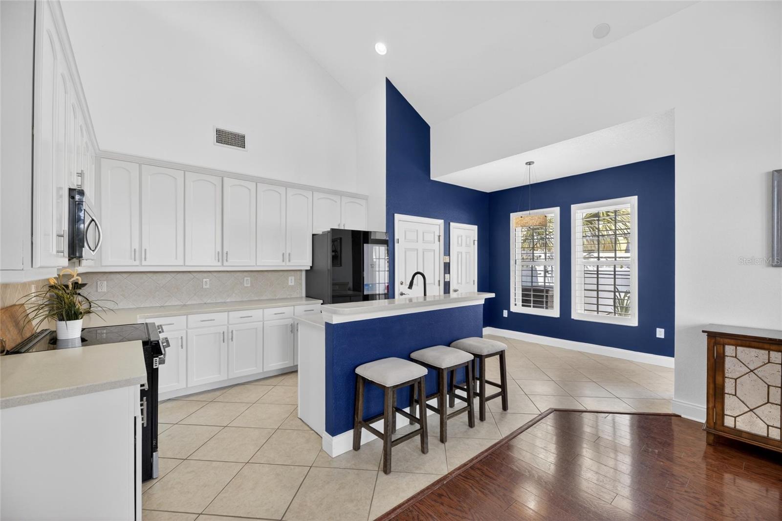 MIRABAY TOWNHOMES AT COMPASS POINTE - Residential