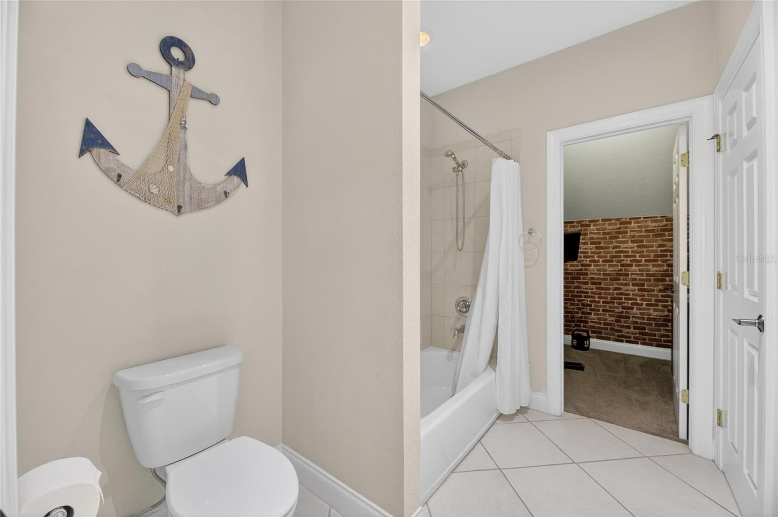 MIRABAY TOWNHOMES AT COMPASS POINTE - Residential