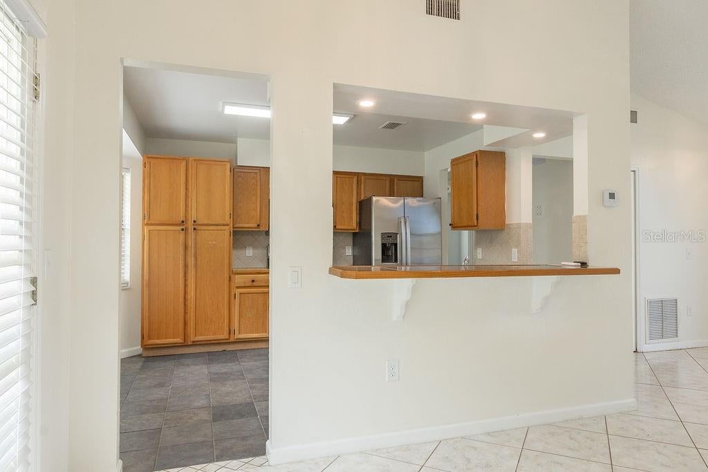 2254 MATTHEW CIRCLE