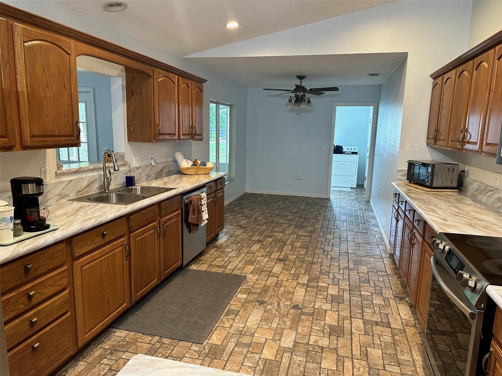 SPRUCE CRK SOUTH XVII - Residential Lease