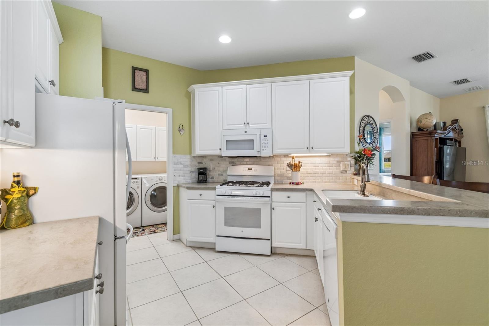 PORTSMITH CONDOMINIUM - Residential