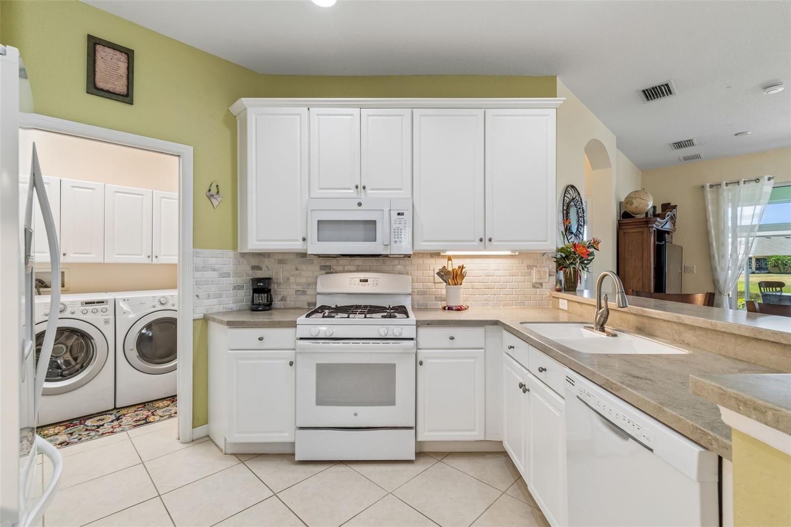 PORTSMITH CONDOMINIUM - Residential