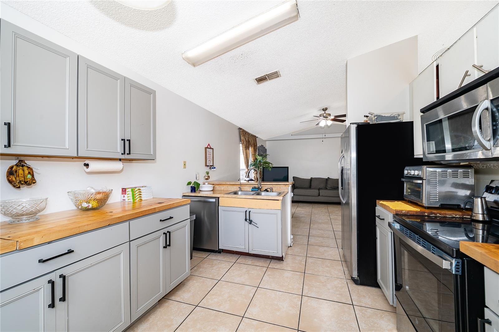 CHELSEA PARC - Residential