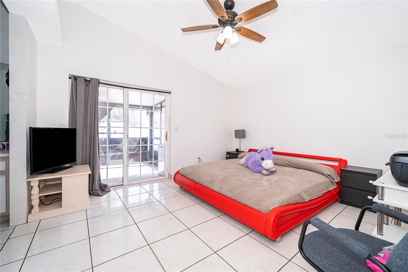 CHELSEA PARC - Residential