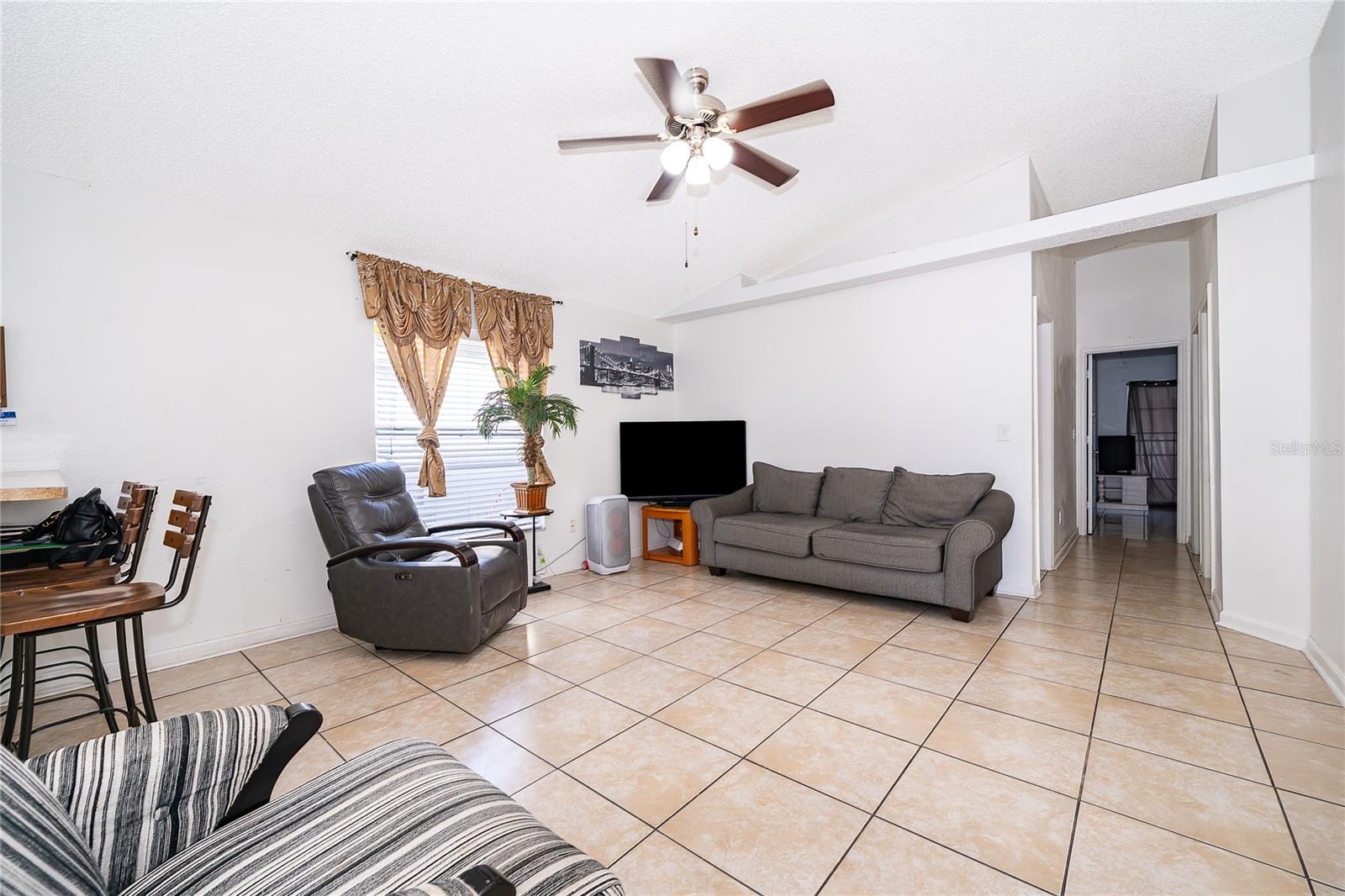 CHELSEA PARC - Residential