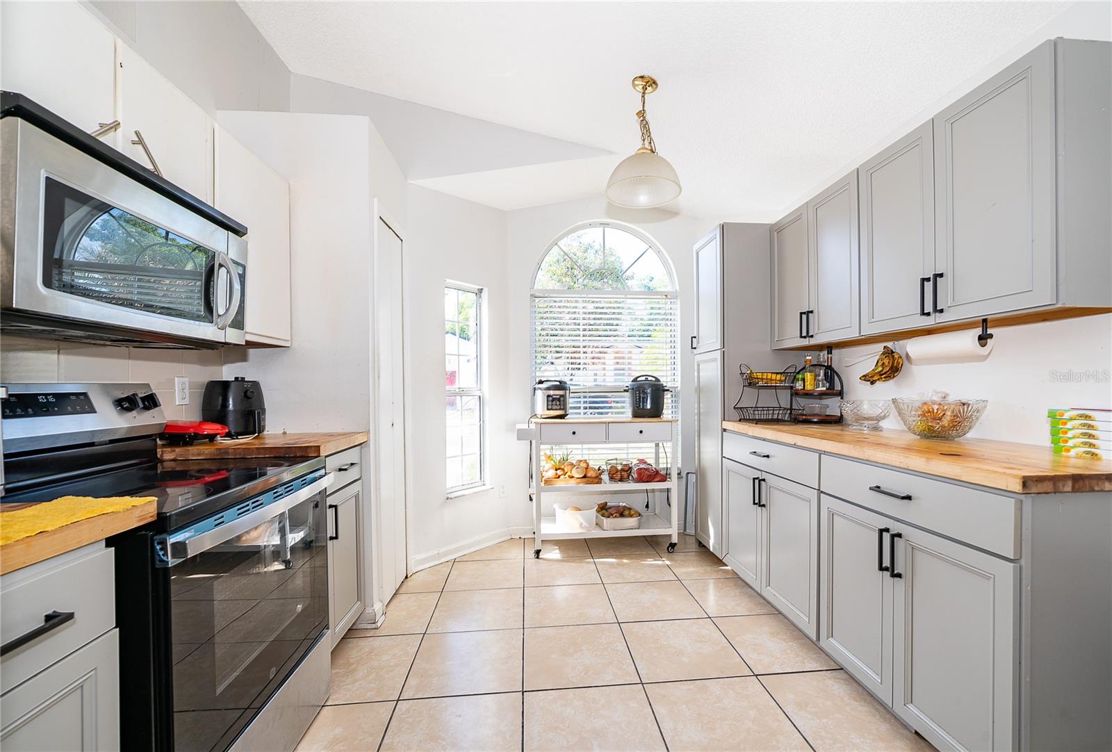 CHELSEA PARC - Residential