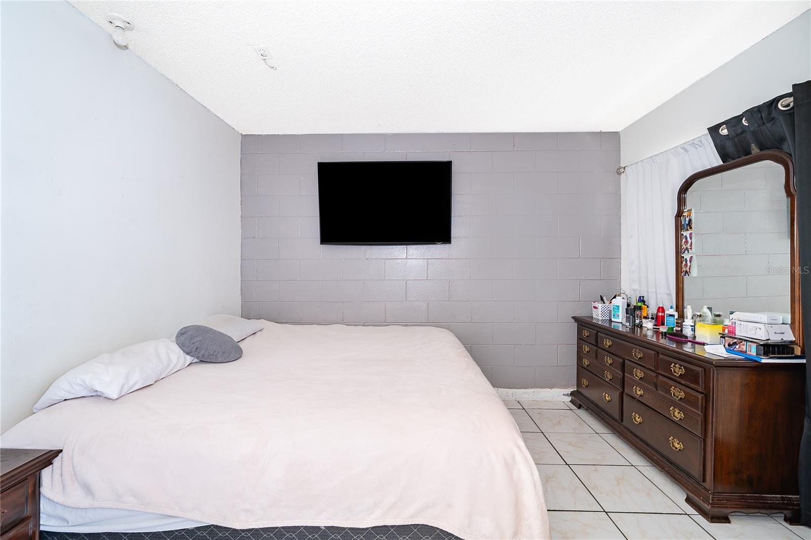 CHELSEA PARC - Residential