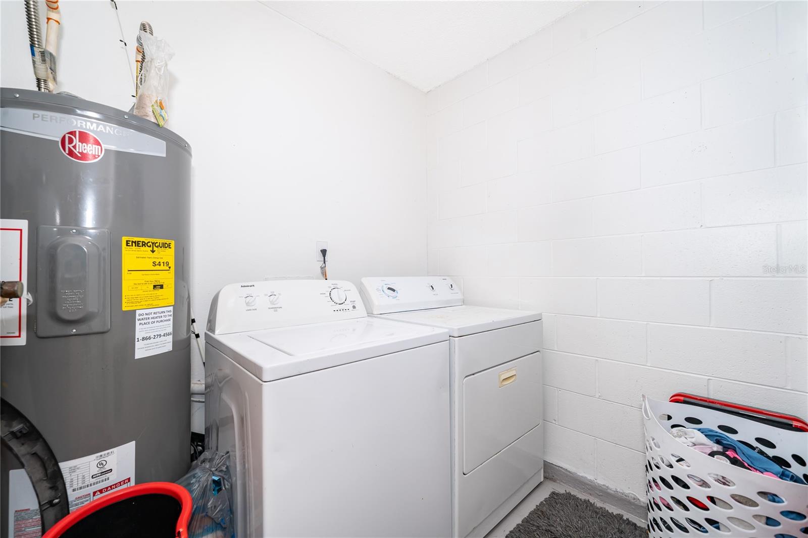 CHELSEA PARC - Residential