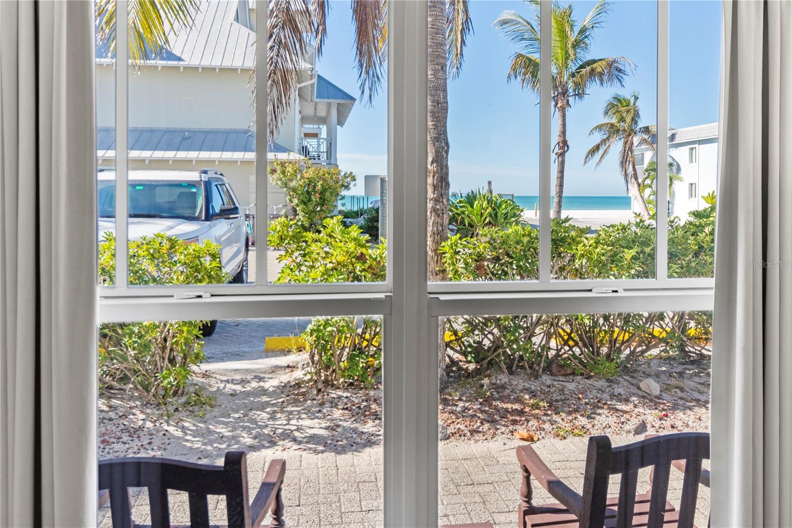 MAINSAIL BEACH INN - Residential