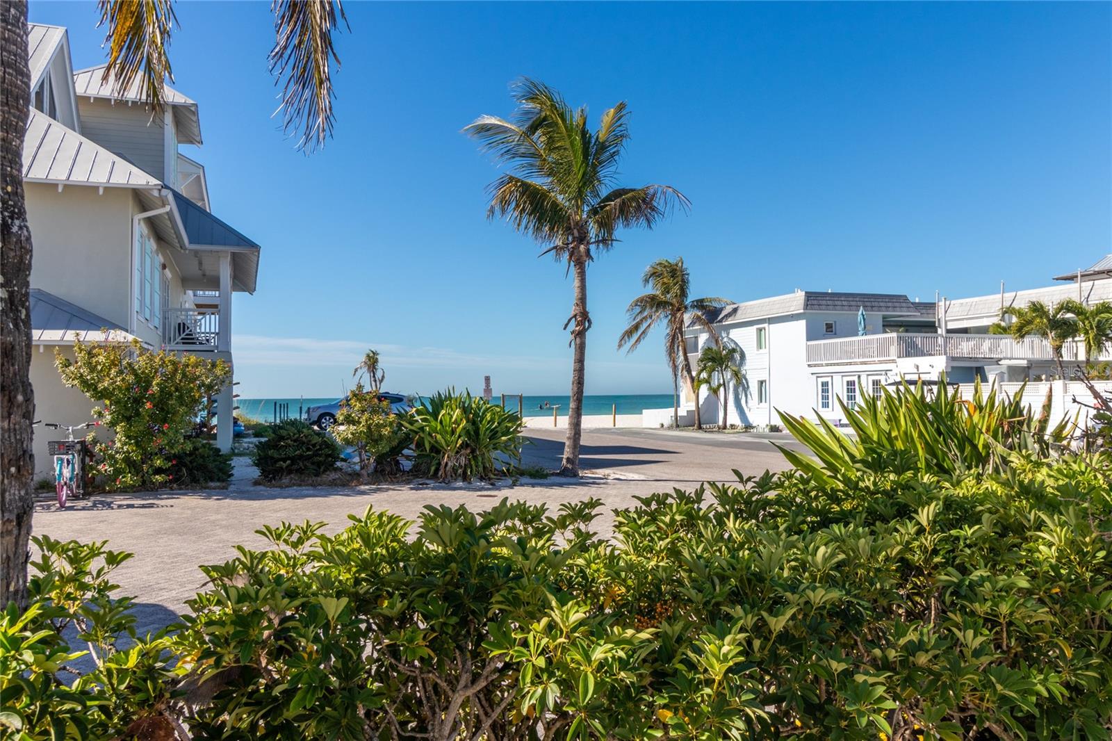 MAINSAIL BEACH INN - Residential