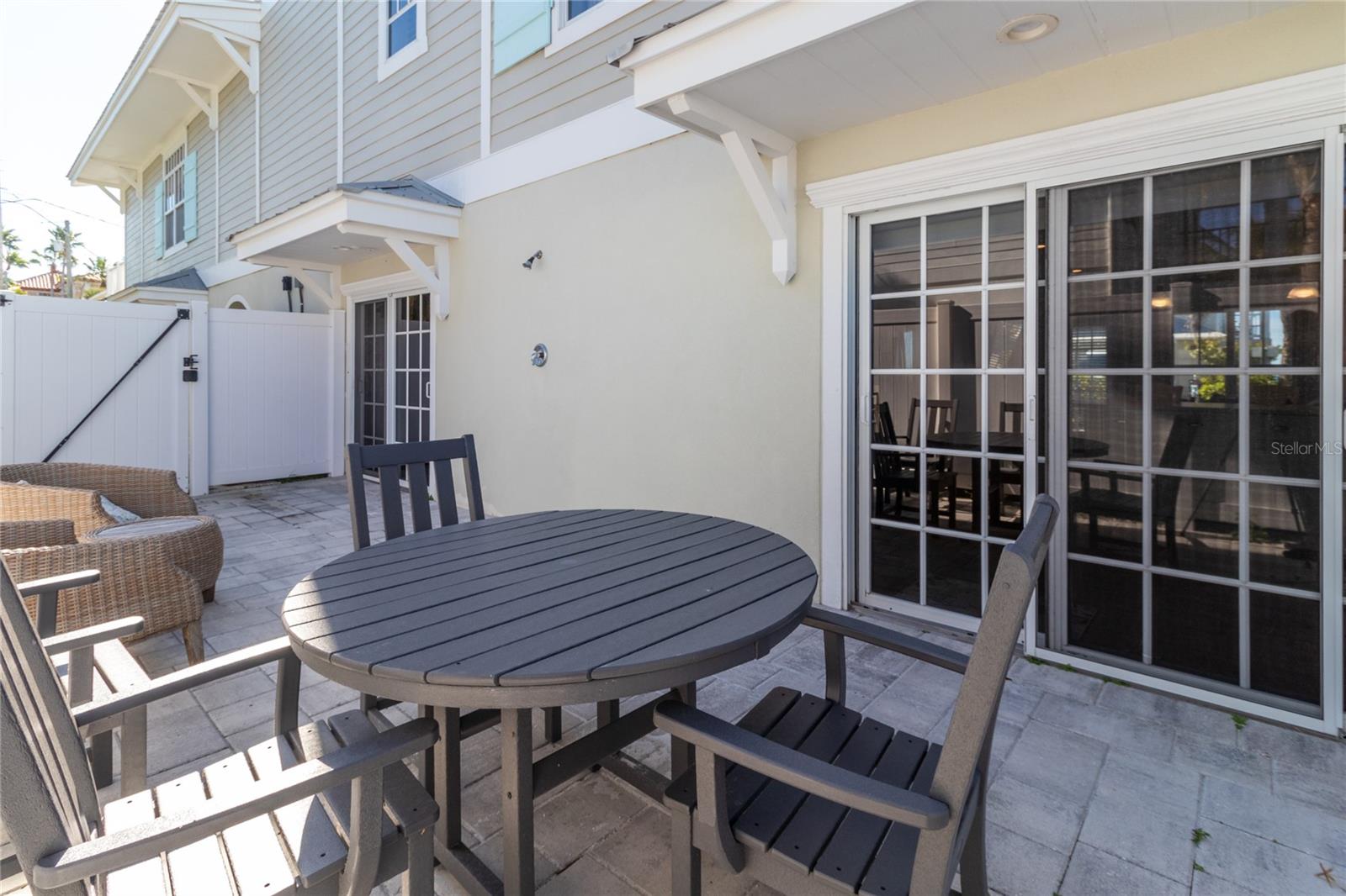 MAINSAIL BEACH INN - Residential