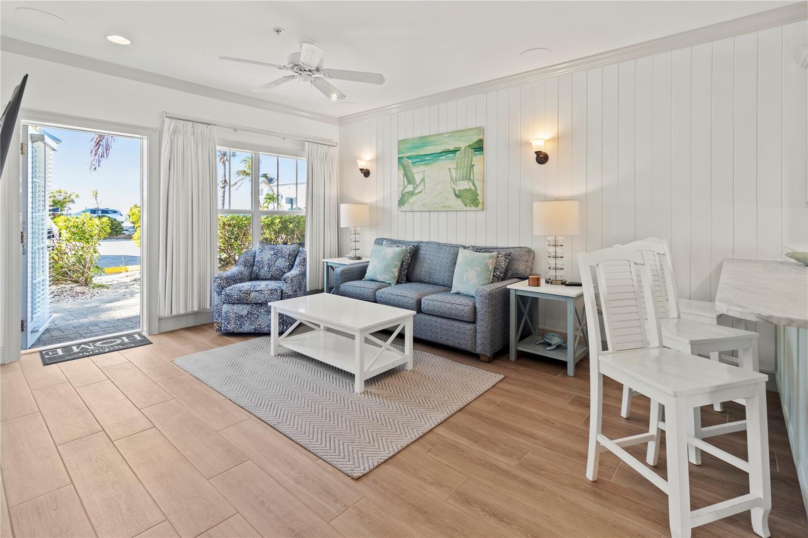 MAINSAIL BEACH INN - Residential