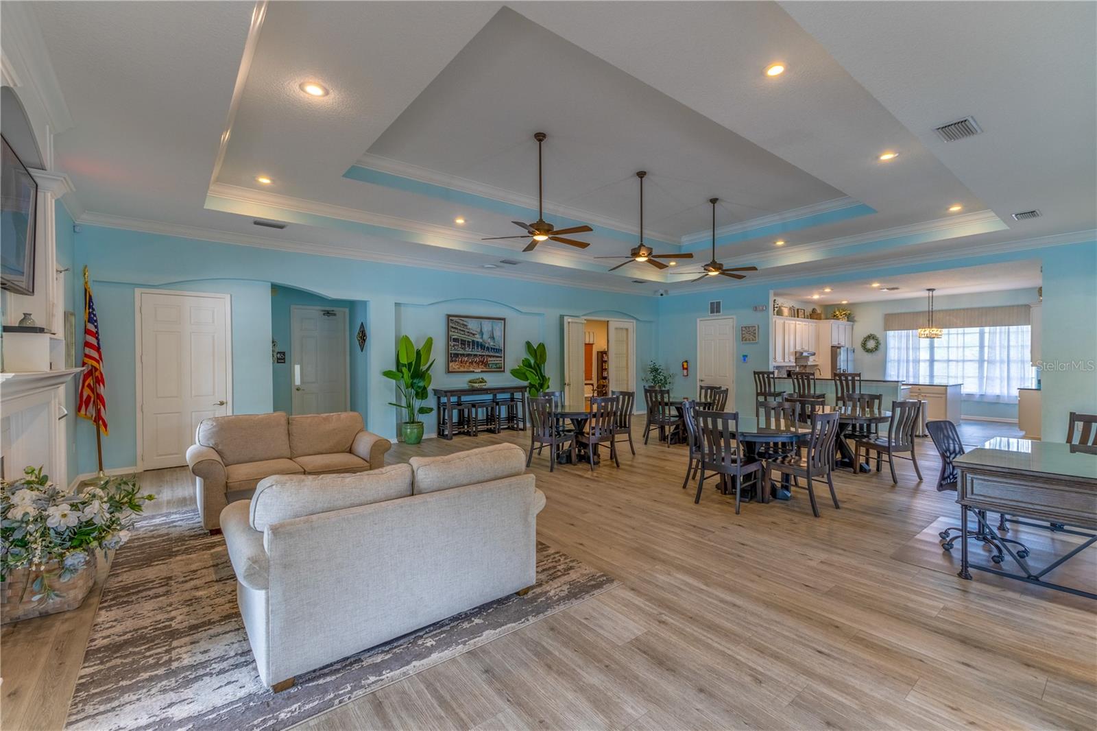 LEXINGTON OAKS VILLAGE 13 UN A & B - Residential