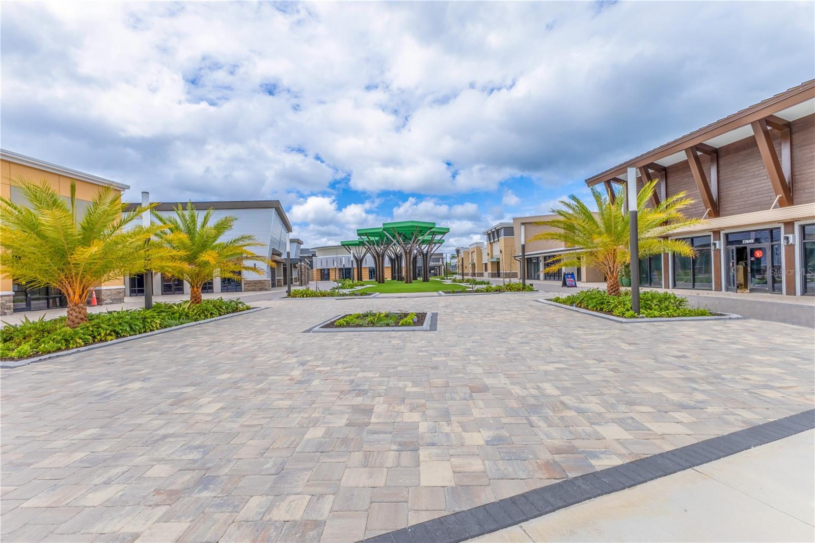 LEXINGTON OAKS VILLAGE 13 UN A & B - Residential