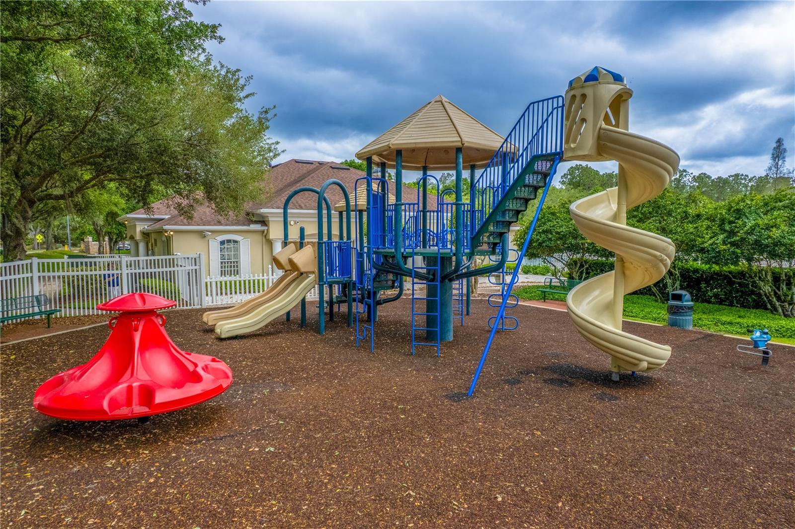 LEXINGTON OAKS VILLAGE 13 UN A & B - Residential