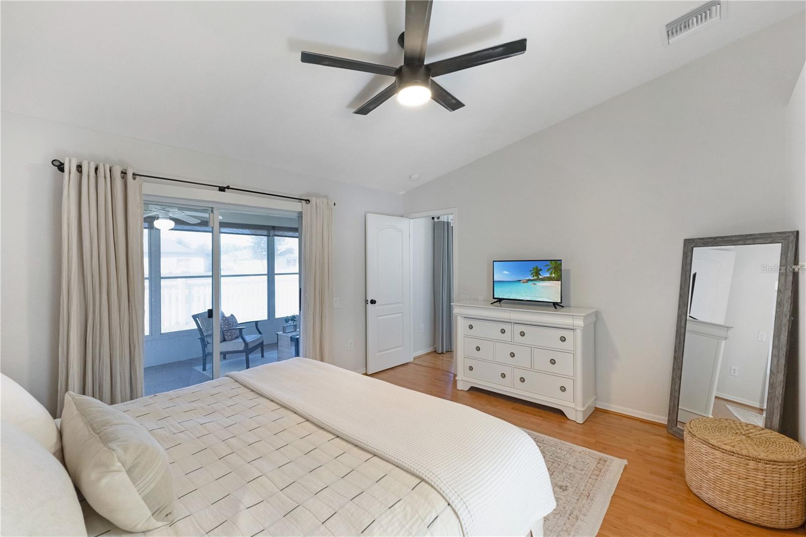 LEXINGTON OAKS VILLAGE 13 UN A & B - Residential