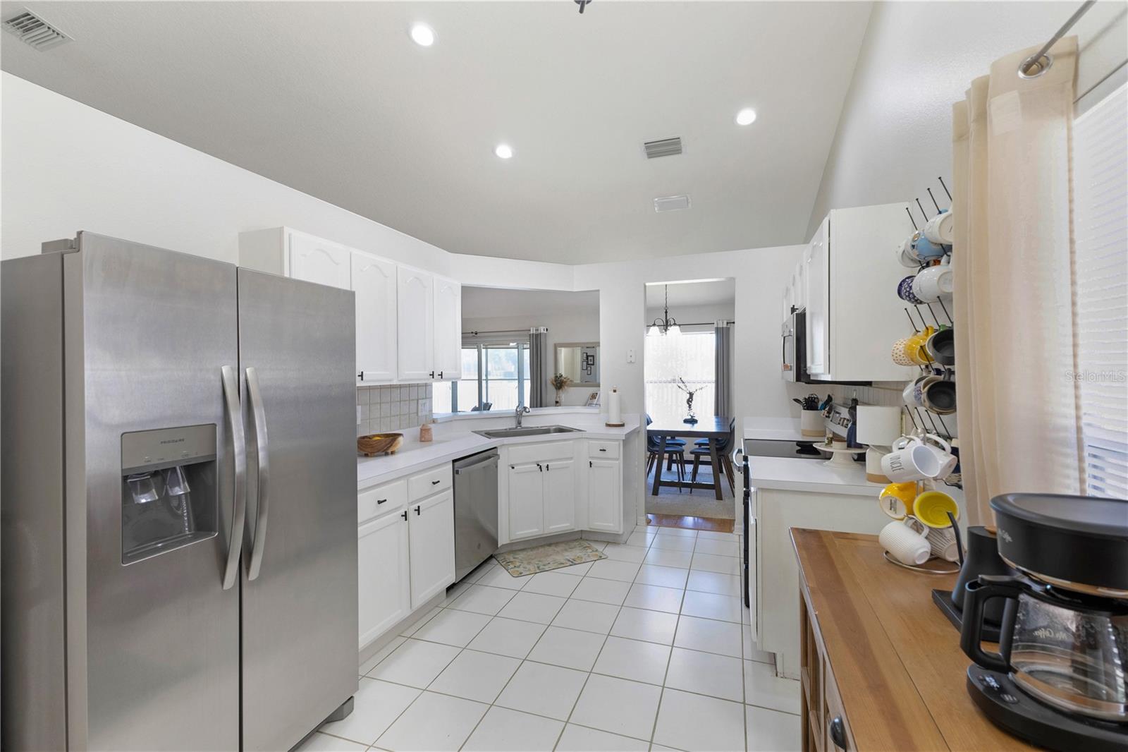 LEXINGTON OAKS VILLAGE 13 UN A & B - Residential