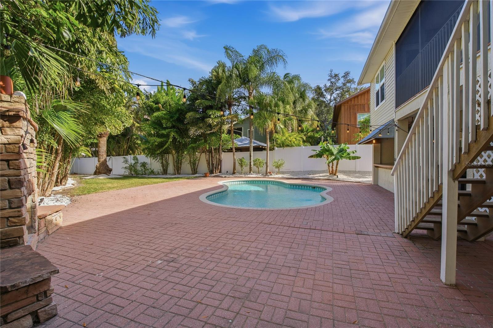 SUTHERLAND TOWN OF - Residential