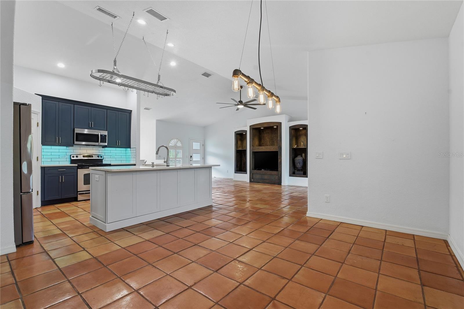 SUTHERLAND TOWN OF - Residential