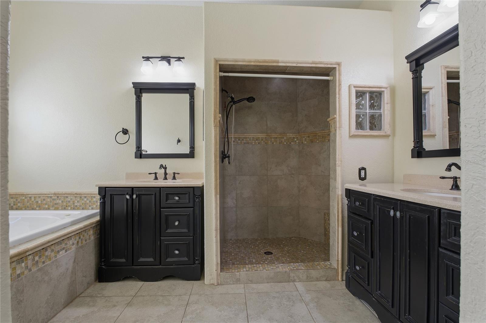 SUTHERLAND TOWN OF - Residential