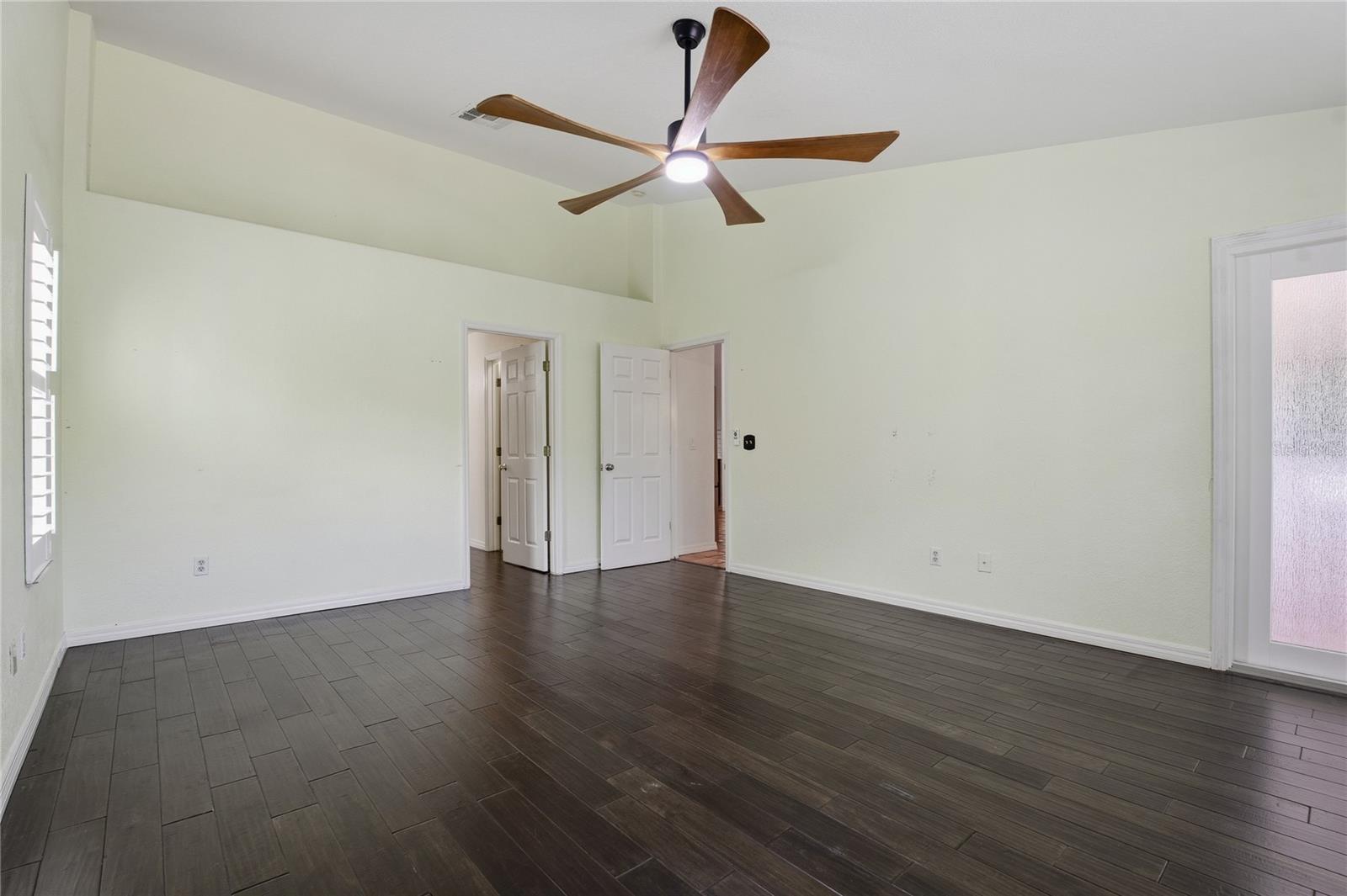 SUTHERLAND TOWN OF - Residential