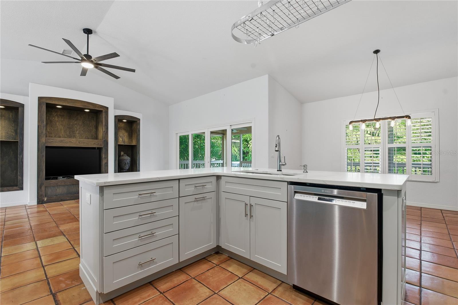 SUTHERLAND TOWN OF - Residential