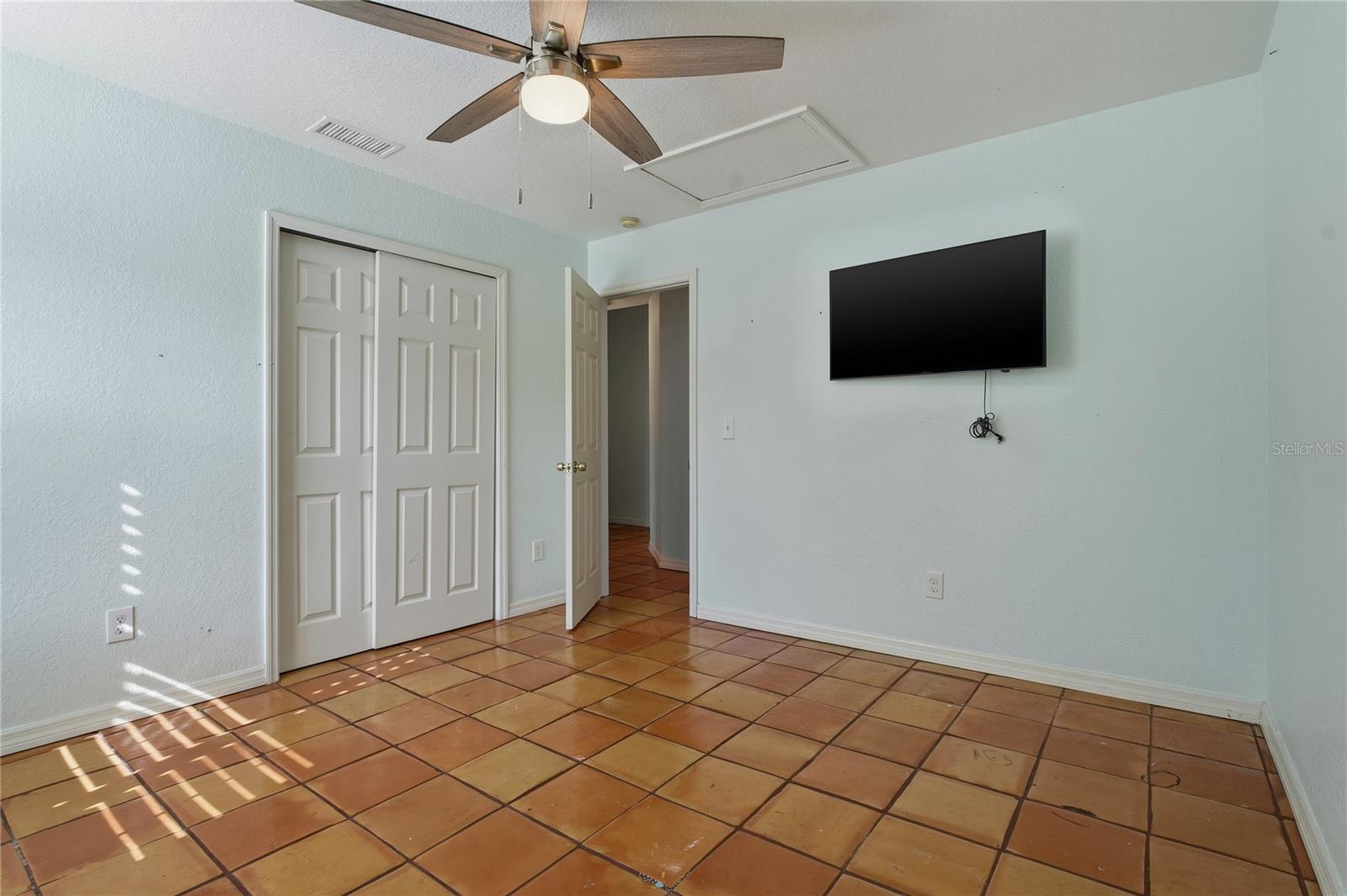 SUTHERLAND TOWN OF - Residential