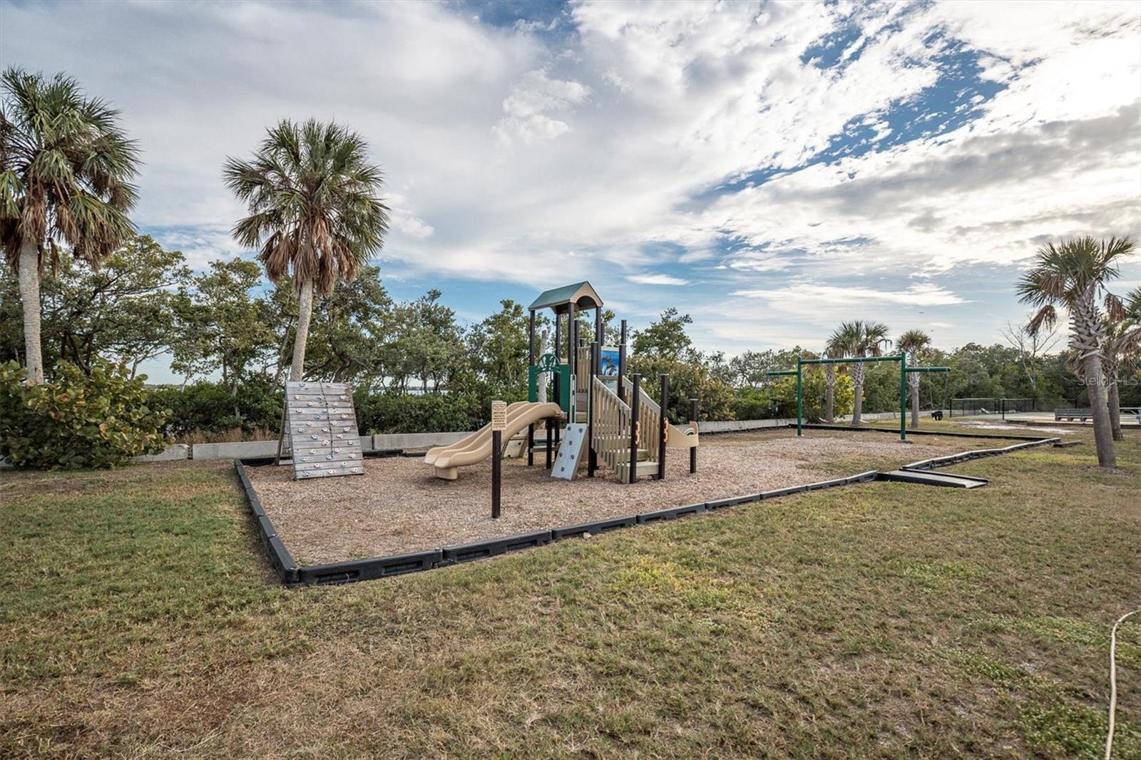 TILLETT BAYOU PRESERVE PH II - Residential
