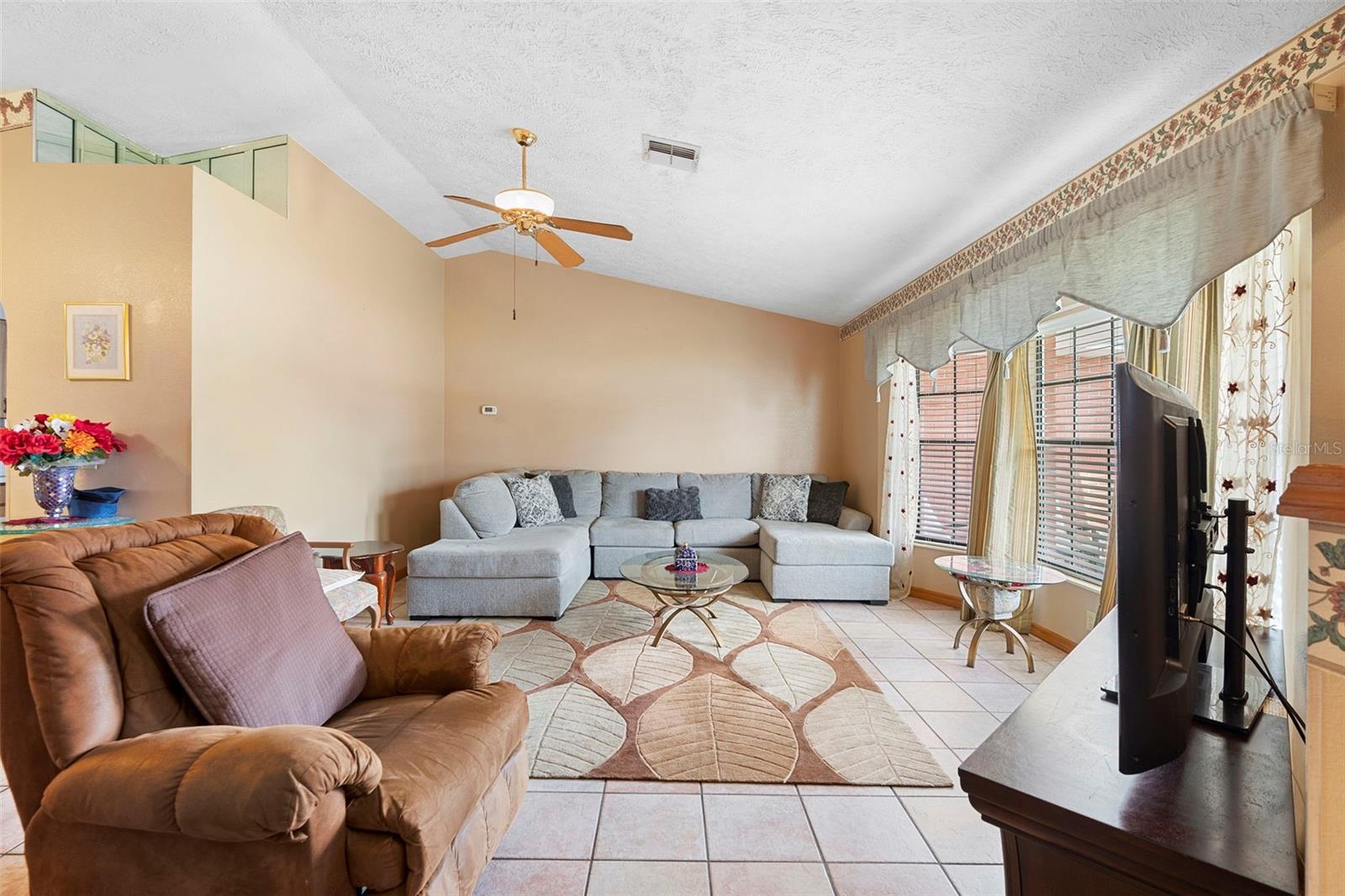 2287 BELEN DRIVE