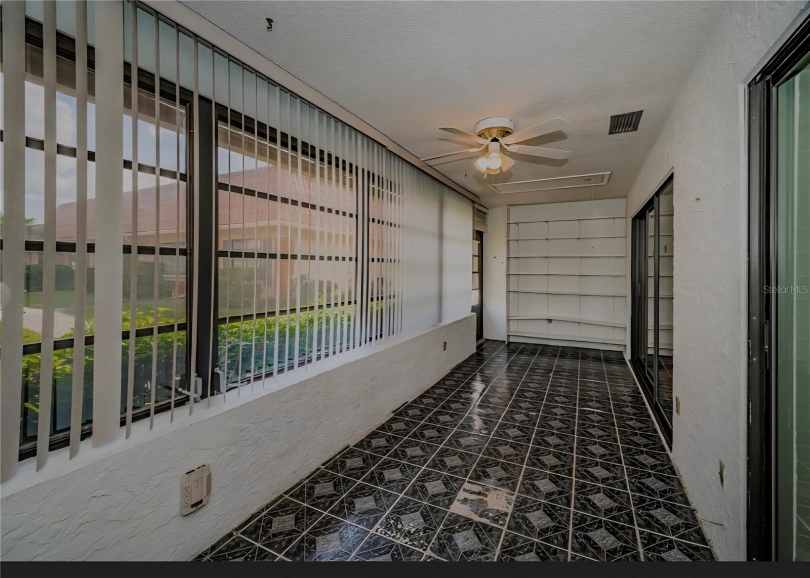 IMPERIAL COVE 10 - Residential