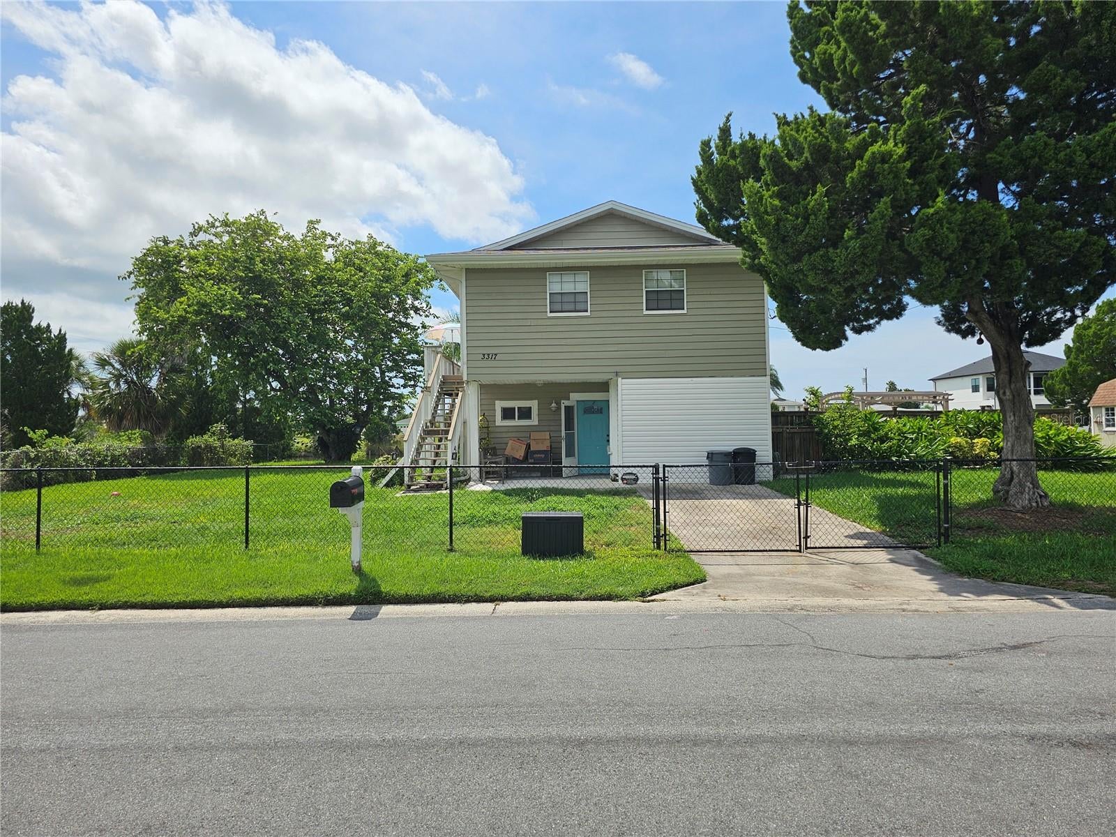3317 OLEANDER DRIVE