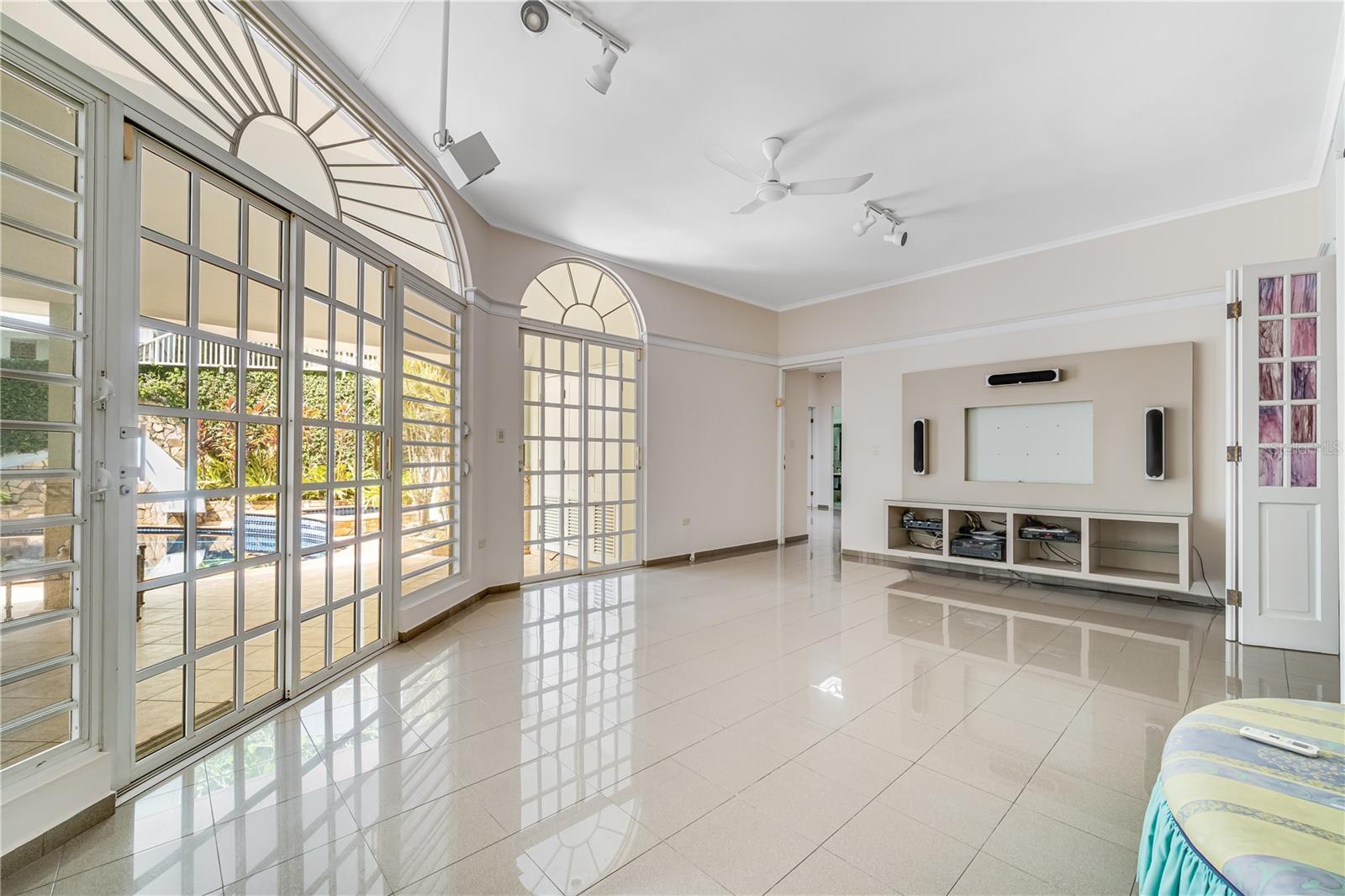 TINTILLO HILLS - Residential