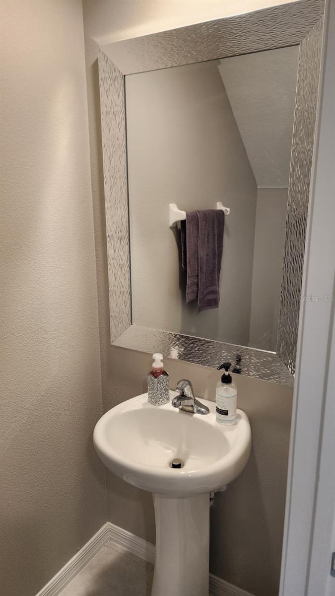 11537 FERN HILL DRIVE