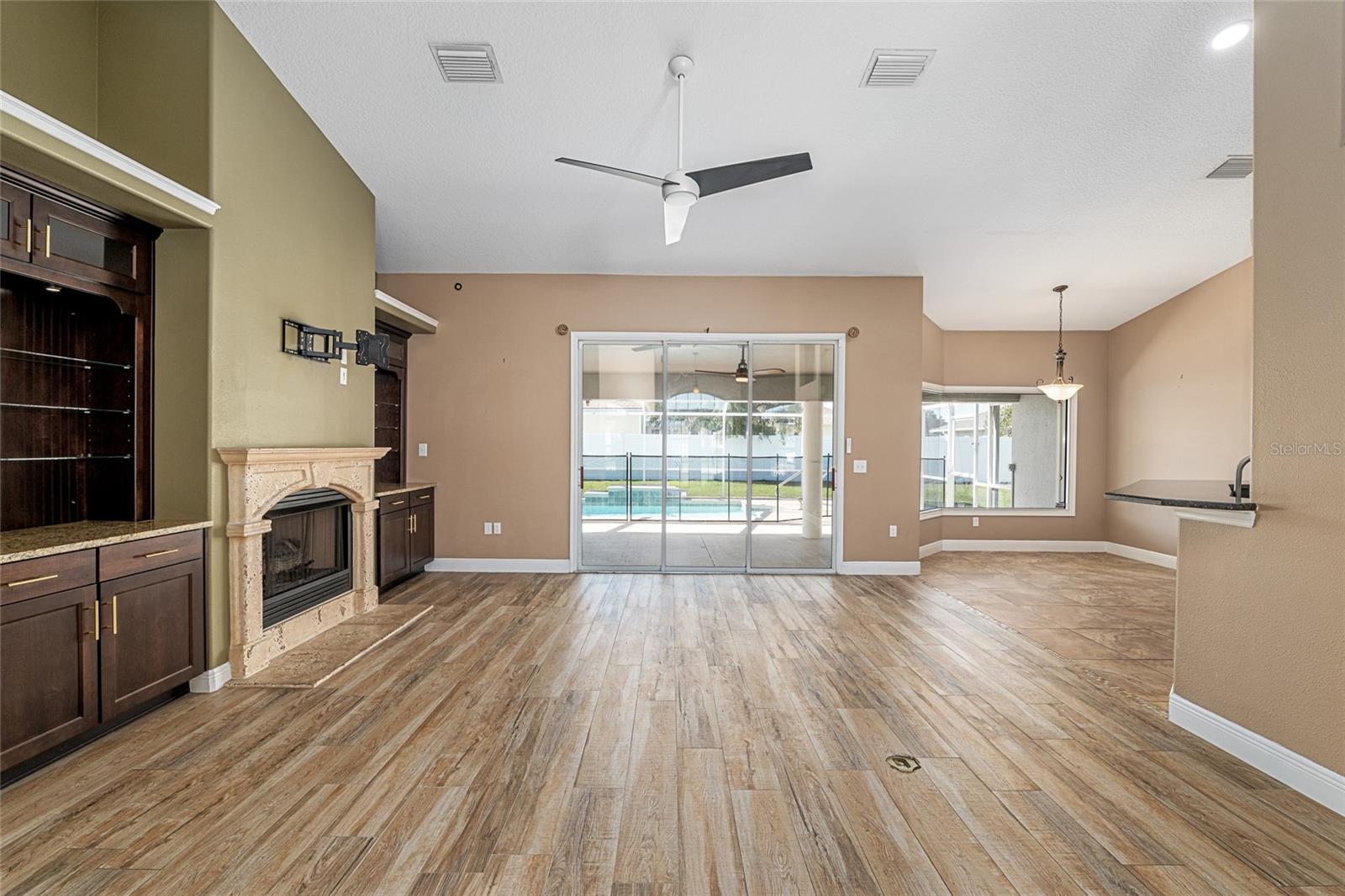 MAJESTIC OAKS FOURTH ADD - Residential