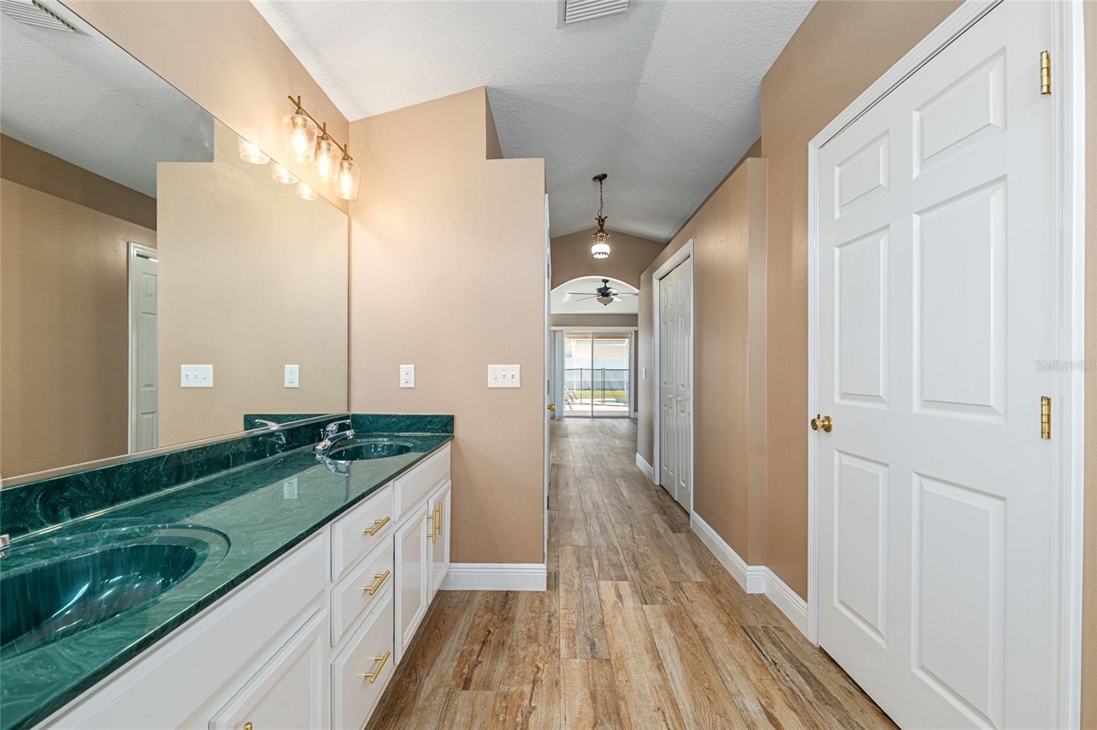 MAJESTIC OAKS FOURTH ADD - Residential