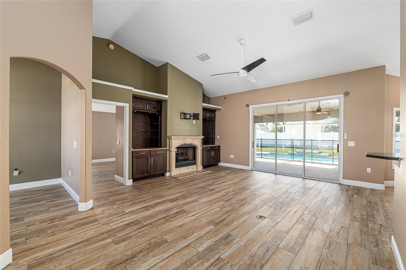 MAJESTIC OAKS FOURTH ADD - Residential