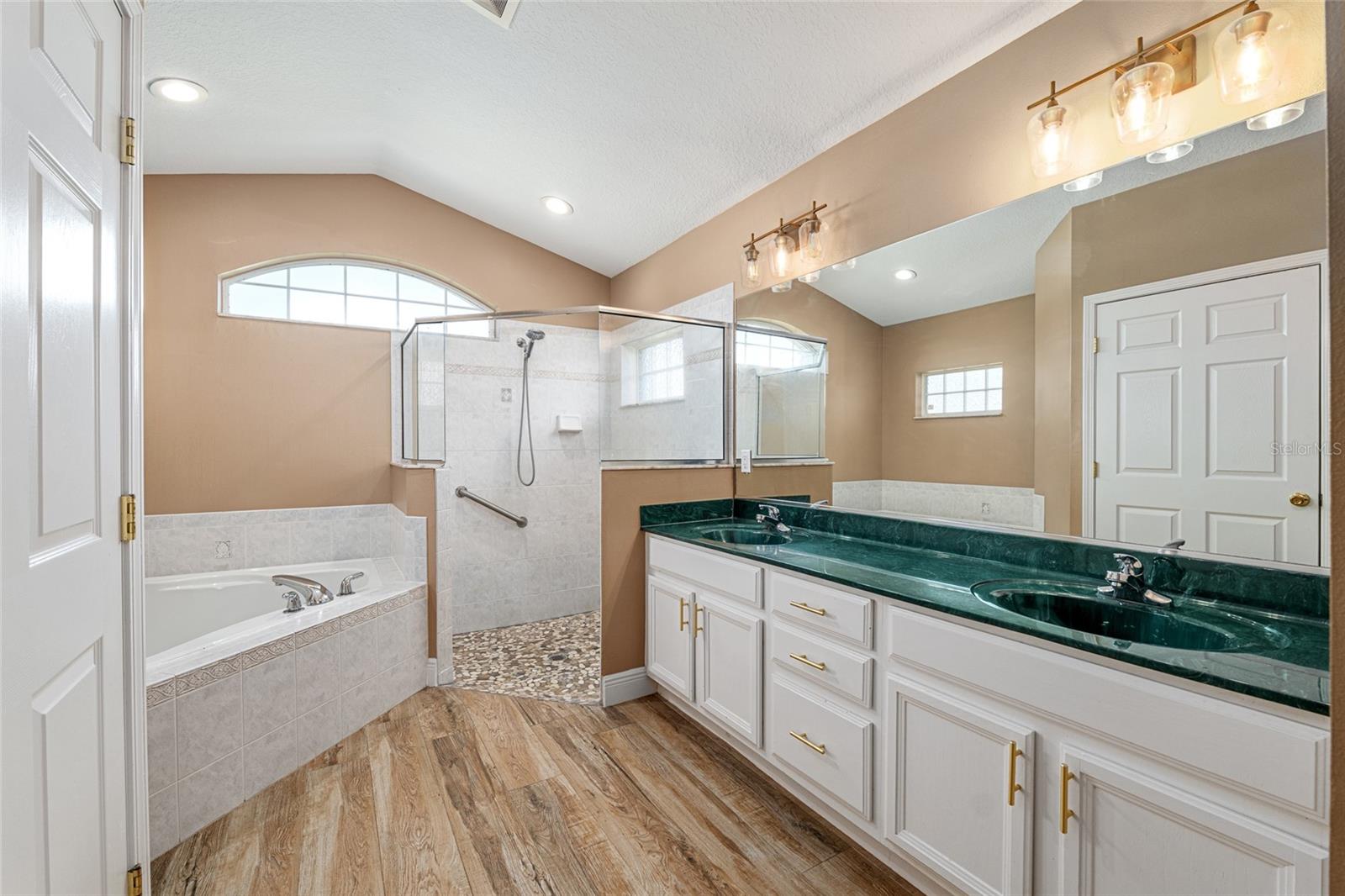 MAJESTIC OAKS FOURTH ADD - Residential