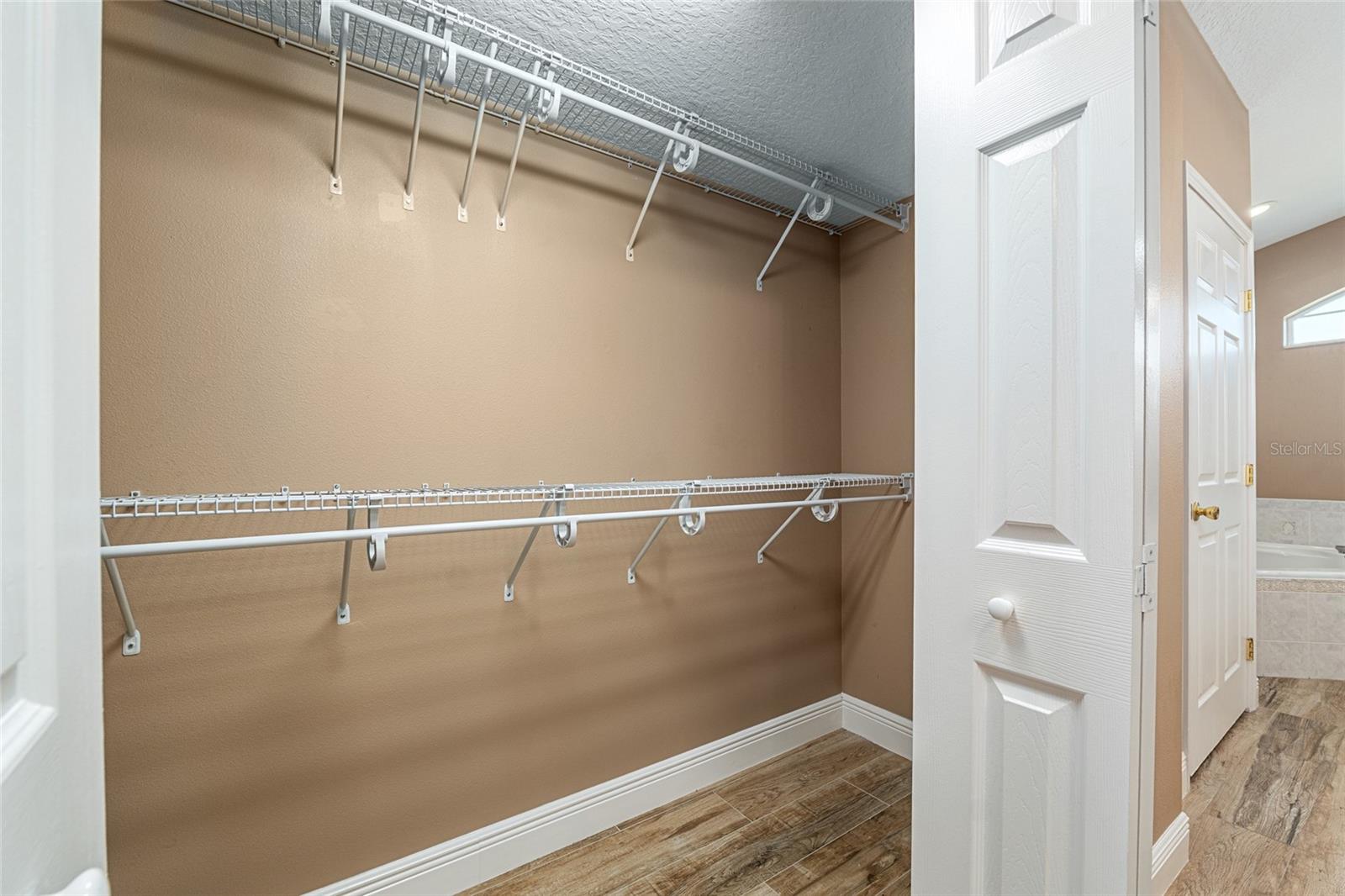 MAJESTIC OAKS FOURTH ADD - Residential