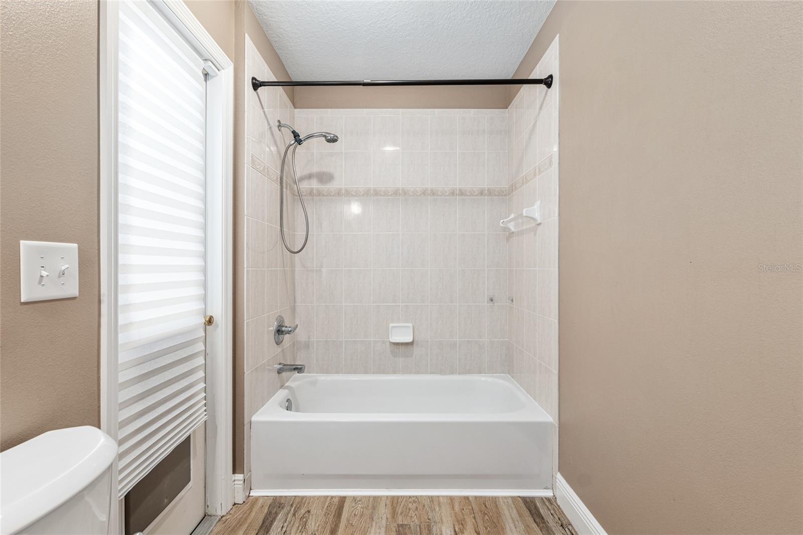 MAJESTIC OAKS FOURTH ADD - Residential