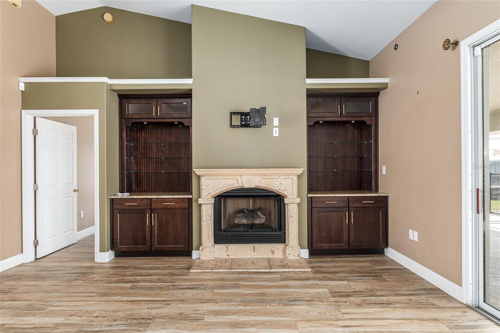 MAJESTIC OAKS FOURTH ADD - Residential