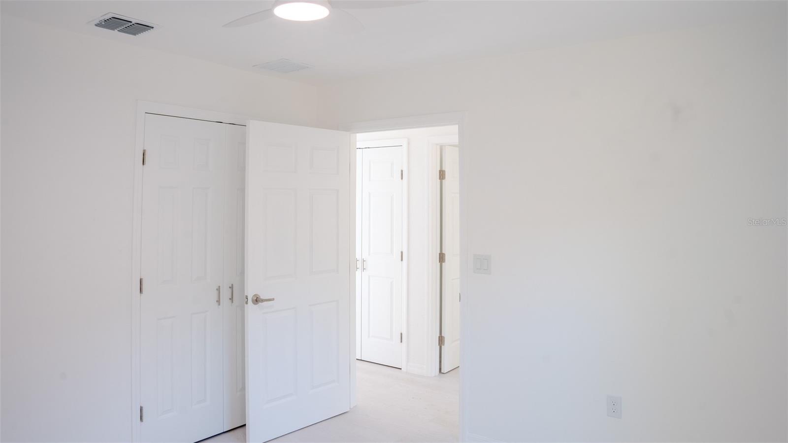 FOUR LAKES COMMUNITY - Residential