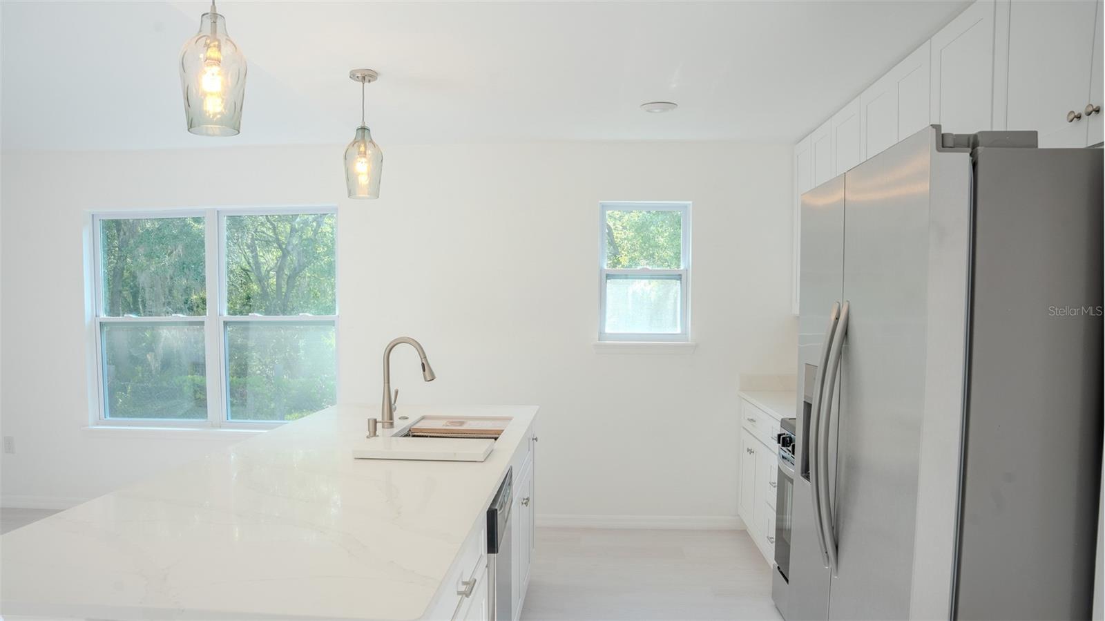 FOUR LAKES COMMUNITY - Residential